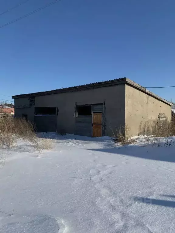 Помещение свободного назначения в Алтайский край, Калманский район, с. ... - Фото 1