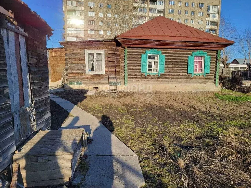 Дом в Новосибирская область, Новосибирск ул. Костычева (70 м) - Фото 0