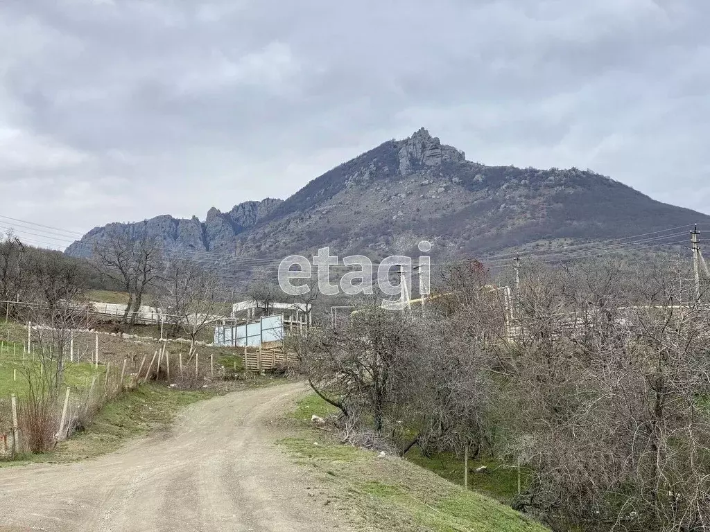 Участок в Крым, Алушта городской округ, с. Лучистое  (10.9 сот.) - Фото 0