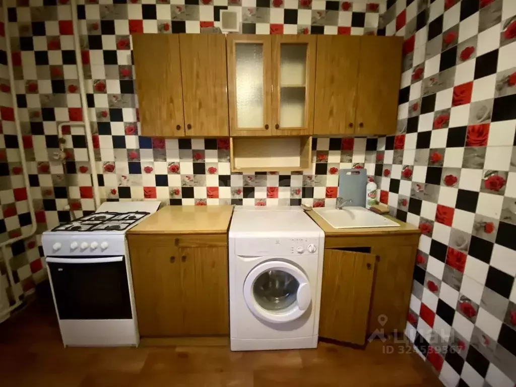 1-к кв. Башкортостан, Стерлитамак просп. Октября, 73 (33.4 м) - Фото 1