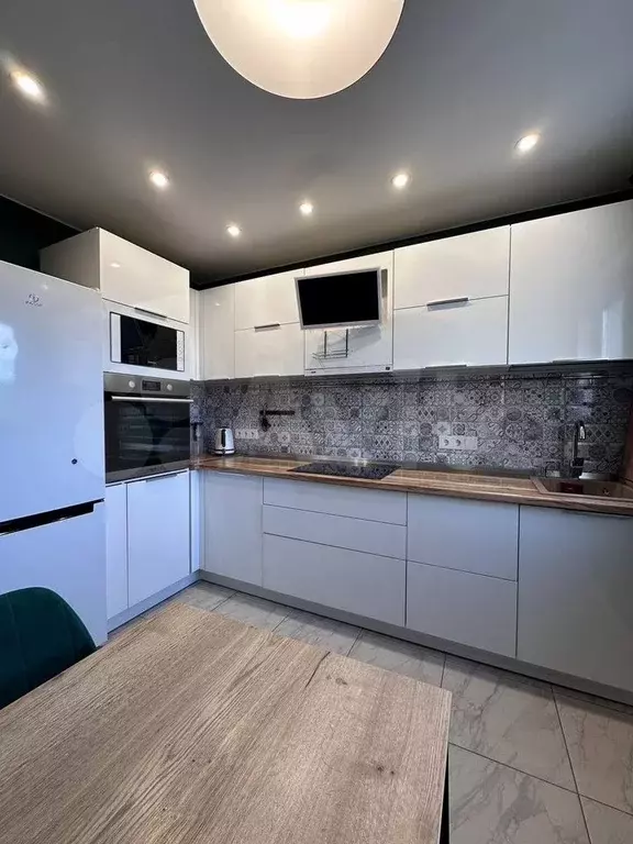 3-к. квартира, 59 м, 7/9 эт. - Фото 0
