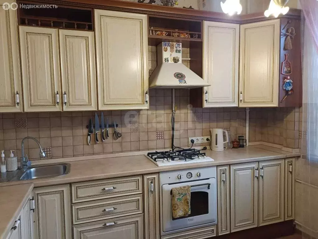 2-комнатная квартира: Иркутск, улица Степана Разина, 9 (50.2 м) - Фото 1