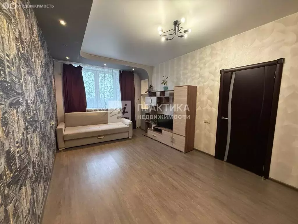 1-комнатная квартира: Октябрьский, Спортивная улица, 2 (38.1 м) - Фото 2