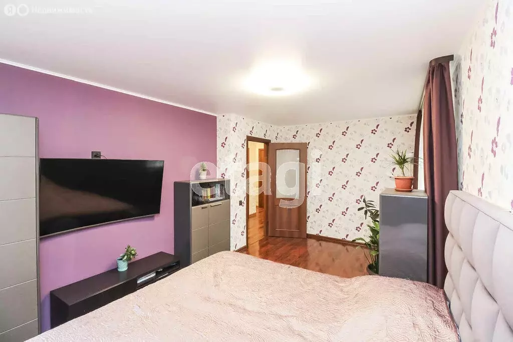 2-комнатная квартира: Тюмень, улица Газовиков, 61 (57.7 м) - Фото 1