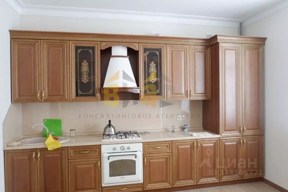 3-к кв. Астраханская область, Астрахань Казанская ул., 75 (107.0 м) - Фото 0