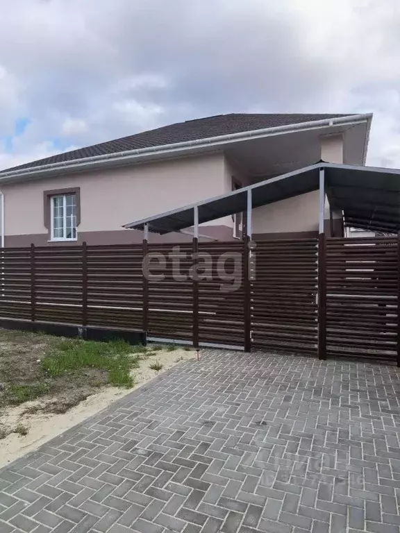 Дом в Белгородская область, Старый Оскол ул. Сталеваров (147 м) - Фото 0