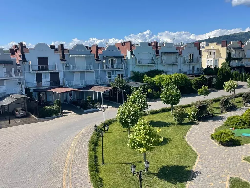 Таунхаус в Краснодарский край, Геленджик Туристическая ул., 12 (206 м) - Фото 2