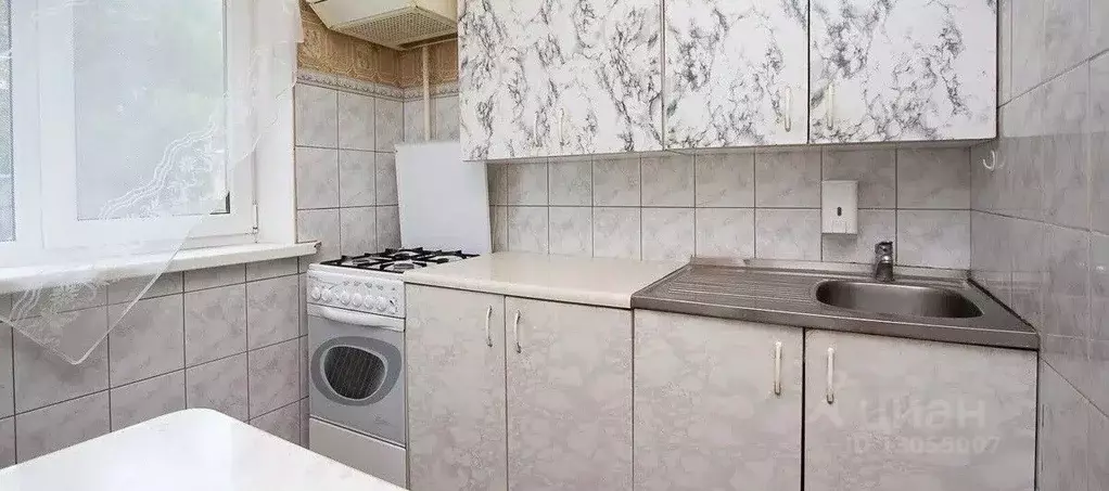 2-к кв. Орловская область, Орел Рощинская ул, 13 (44.0 м) - Фото 0