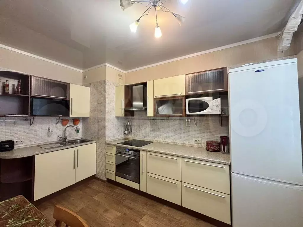 3-к. квартира, 64 м, 9/9 эт. - Фото 0