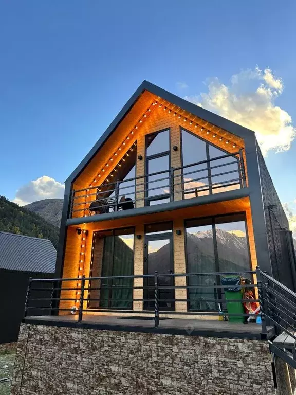 Дом в Кабардино-Балкария, Эльбрусский район, с. Тегенекли ул. Имени ... - Фото 1