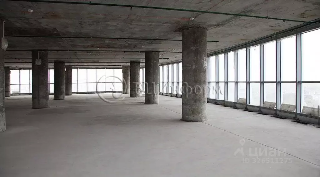 Офис в Санкт-Петербург пл. Конституции, 3к2 (1000 м) - Фото 0