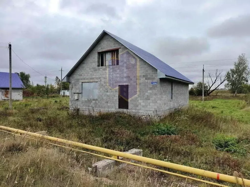 Дом в Белгородская область, Старооскольский городской округ, с. ... - Фото 1