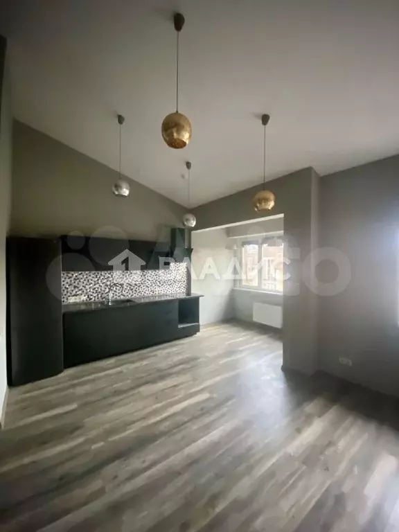 Квартира-студия, 60 м, 4/4 эт. - Фото 1