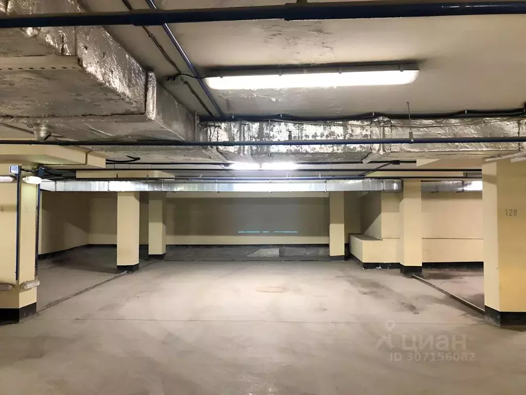 Гараж в Свердловская область, Екатеринбург ул. 8 Марта, 194 (20 м) - Фото 1