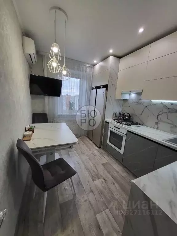 2-к кв. Башкортостан, Стерлитамак Патриотическая ул., 108 (52.0 м) - Фото 0