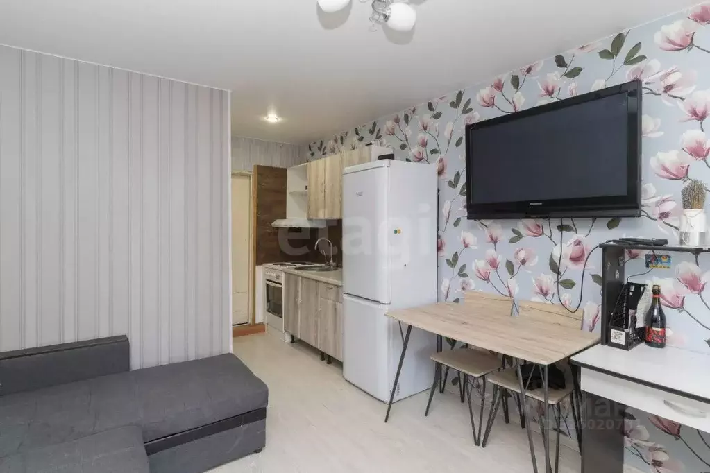 Студия Тюменская область, Тюмень ул. 30 лет Победы, 77 (17.0 м) - Фото 1