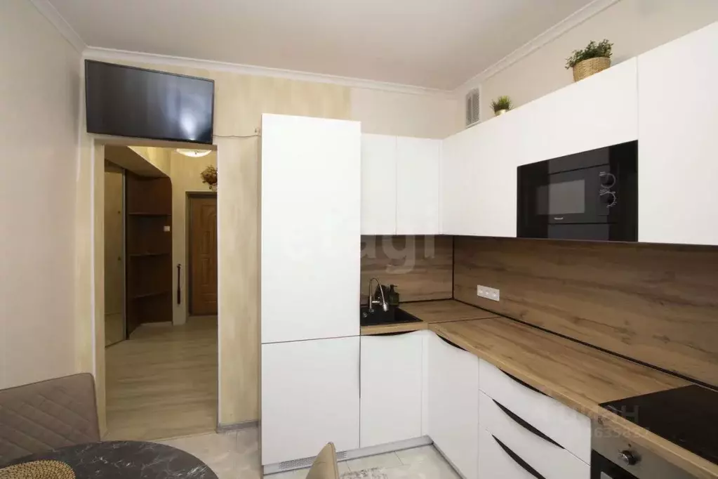 2-к кв. Тюменская область, Тюмень ул. Шиллера, 46к3 (65.0 м) - Фото 2