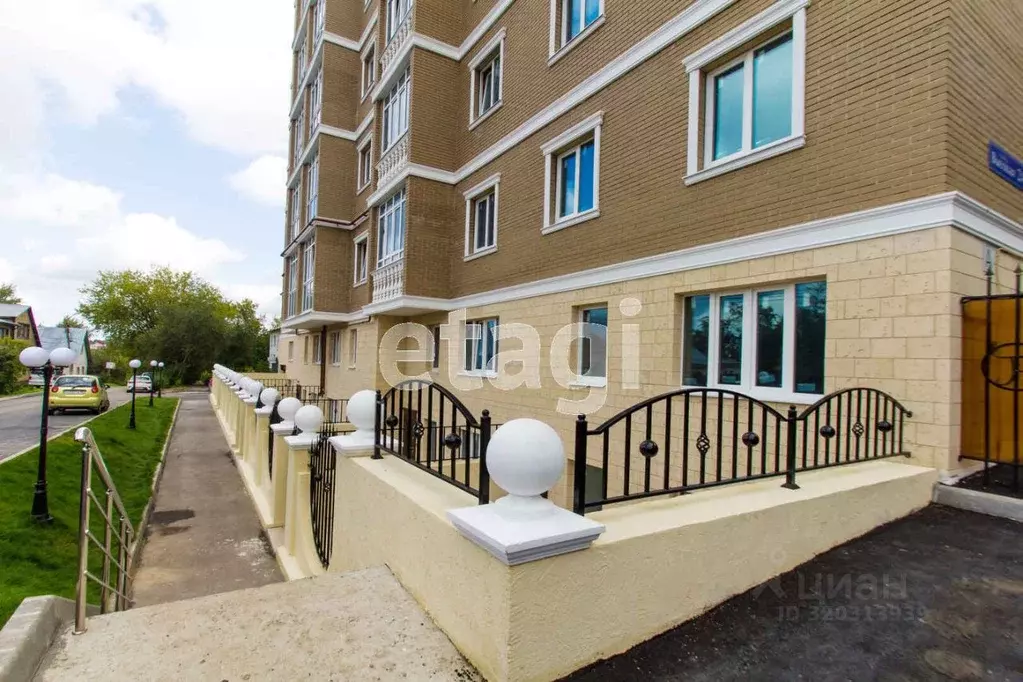 2-к кв. Калужская область, Калуга Высокая ул., 2А (78.0 м) - Фото 0