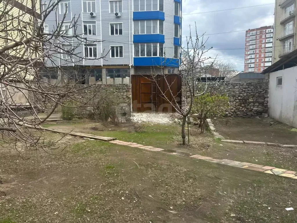 Участок в Дагестан, Махачкала ул. Устарбекова, 24 (8.0 сот.) - Фото 1