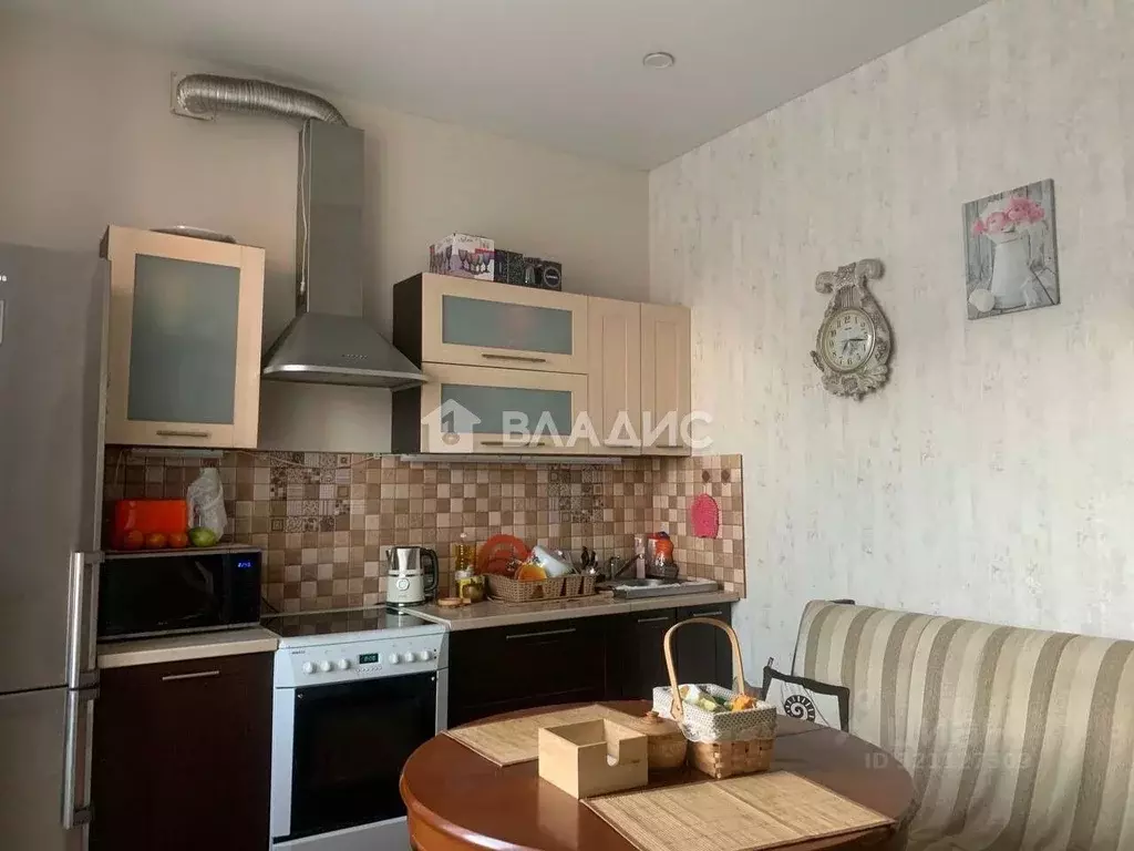 2-к кв. Алтайский край, Бийск Стахановская ул., 2/2 (64.0 м) - Фото 1