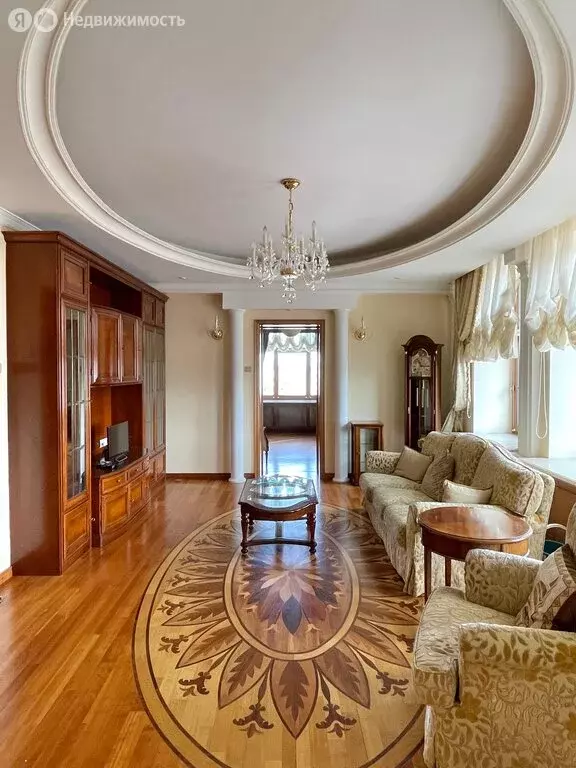 Квартира-студия: Казань, Вахитовский район, улица Калинина, 10 (115 м) - Фото 1