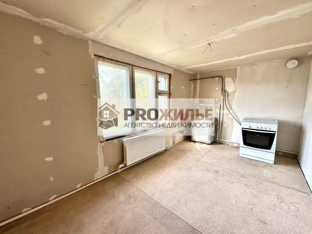 Дом в Башкортостан, Белебеевский район, Усень-Ивановский сельсовет, с. ... - Фото 2