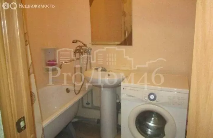 1-комнатная квартира: Курск, проспект Вячеслава Клыкова, 54 (36 м) - Фото 2