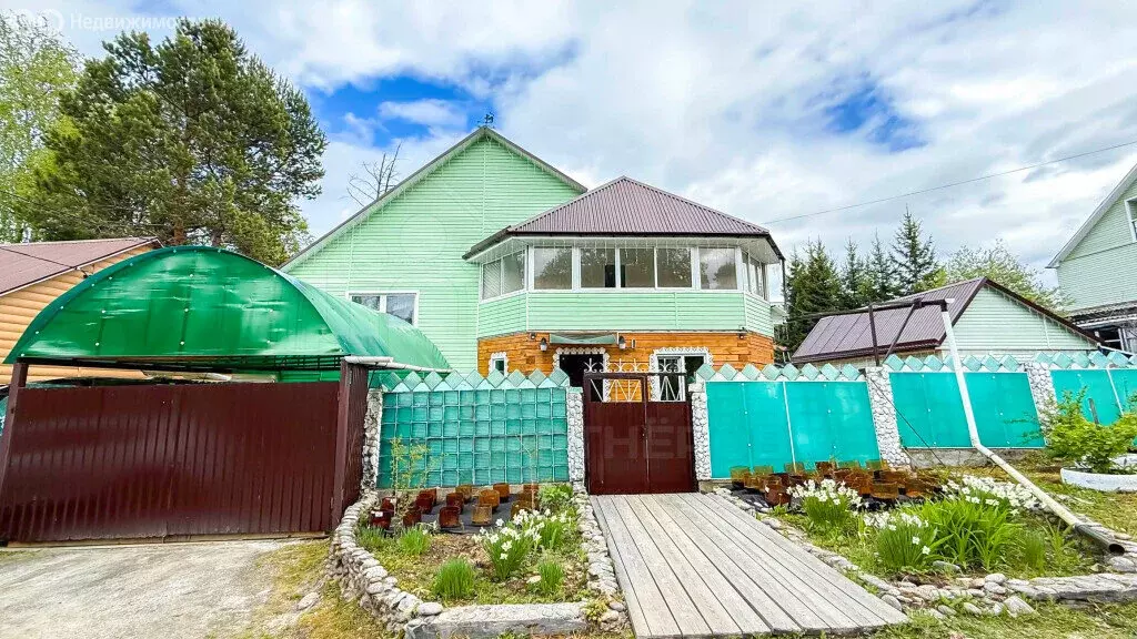 Дом в Байкальск, микрорайон Красный Ключ (290 м) - Фото 0