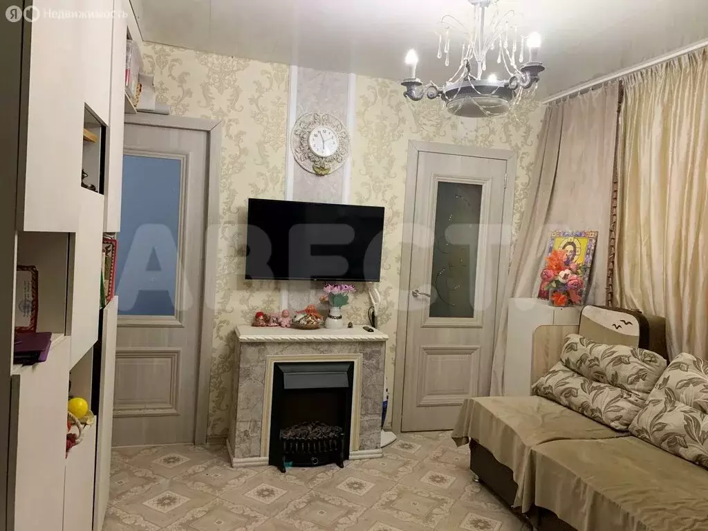 3-комнатная квартира: Омск, Комсомольский городок, улица Комсомольский ... - Фото 2