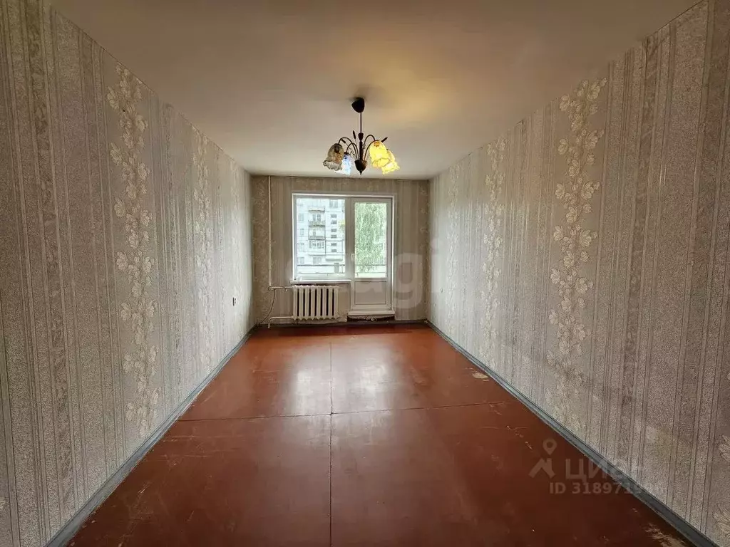 3-к кв. Псковская область, Остров ул. Апакидзе, 6 (64.7 м) - Фото 1