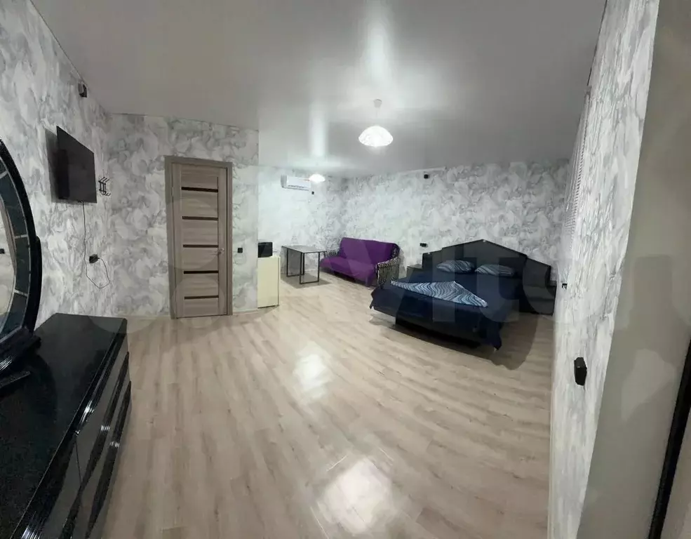 Комната 30 м, 1/2 эт. - Фото 0