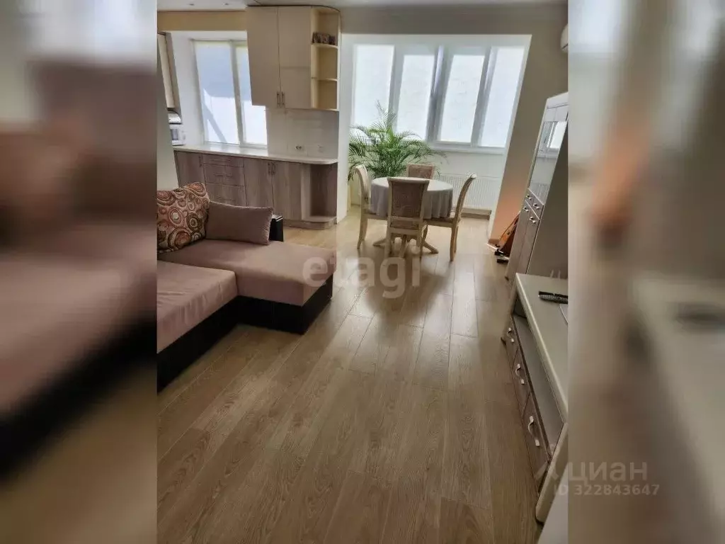 3-к кв. Крым, Кировский район, Первомайское с/пос, с. Первомайское ул. ... - Фото 1