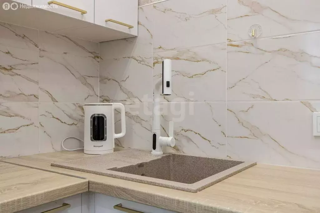 2-комнатная квартира: Тюмень, проезд Геологоразведчиков, 23 (43.3 м) - Фото 2