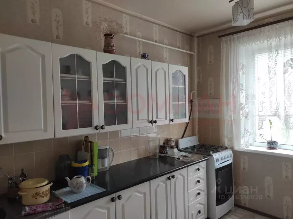 4-к кв. Ростовская область, Волгодонск Индустриальная ул., 18 (80.4 м) - Фото 0