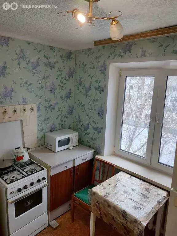 2-комнатная квартира: Новокуйбышевск, улица Дзержинского, 3 (45.2 м) - Фото 1