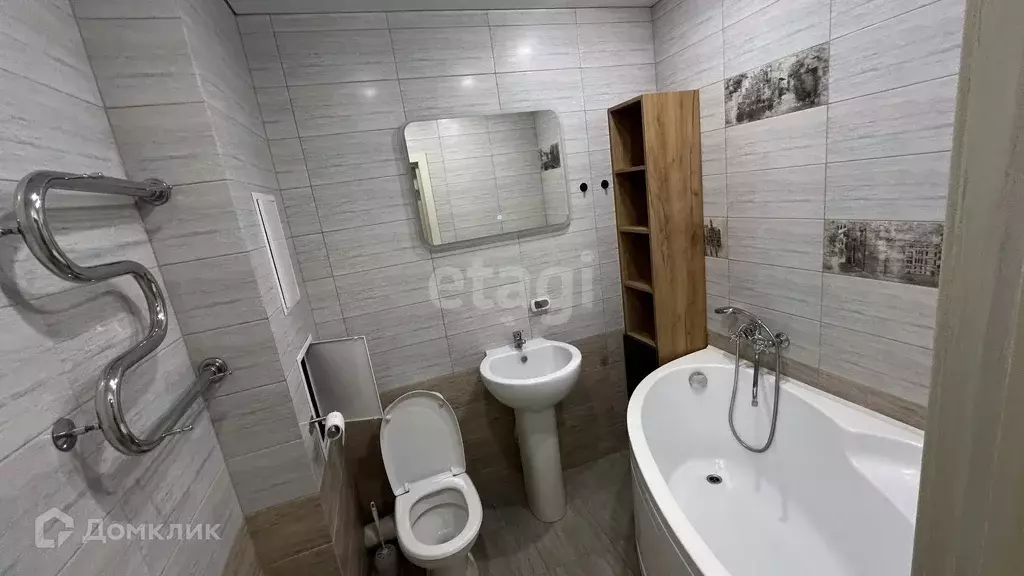 Продаётся 2-к квартира, 62.8 м - Фото 0