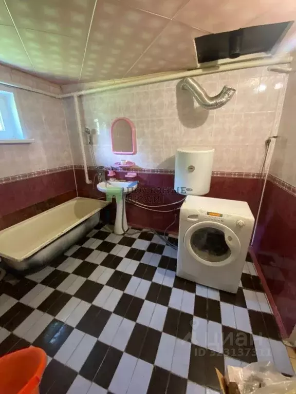 Дом в Орловская область, Мценский район, с. Тельчье Болховская ул. (77 ... - Фото 1