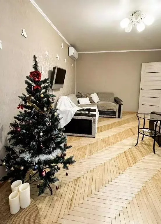1-к кв. Воронежская область, Богучар 10 (48.0 м) - Фото 1