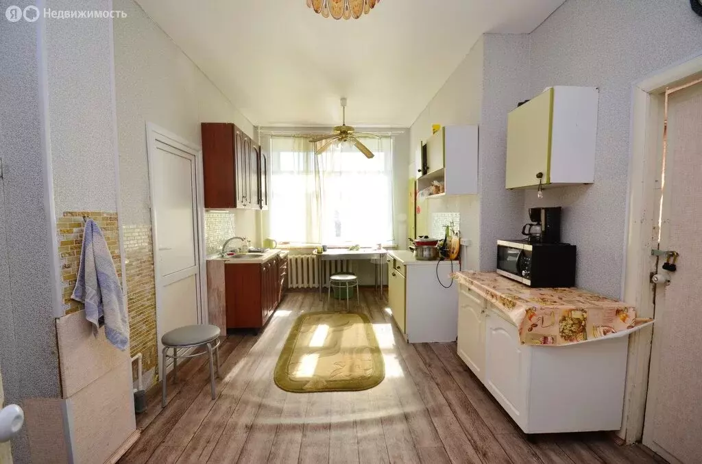 3-комнатная квартира: Пермь, улица Генерала Ватутина, 1 (127.8 м) - Фото 2