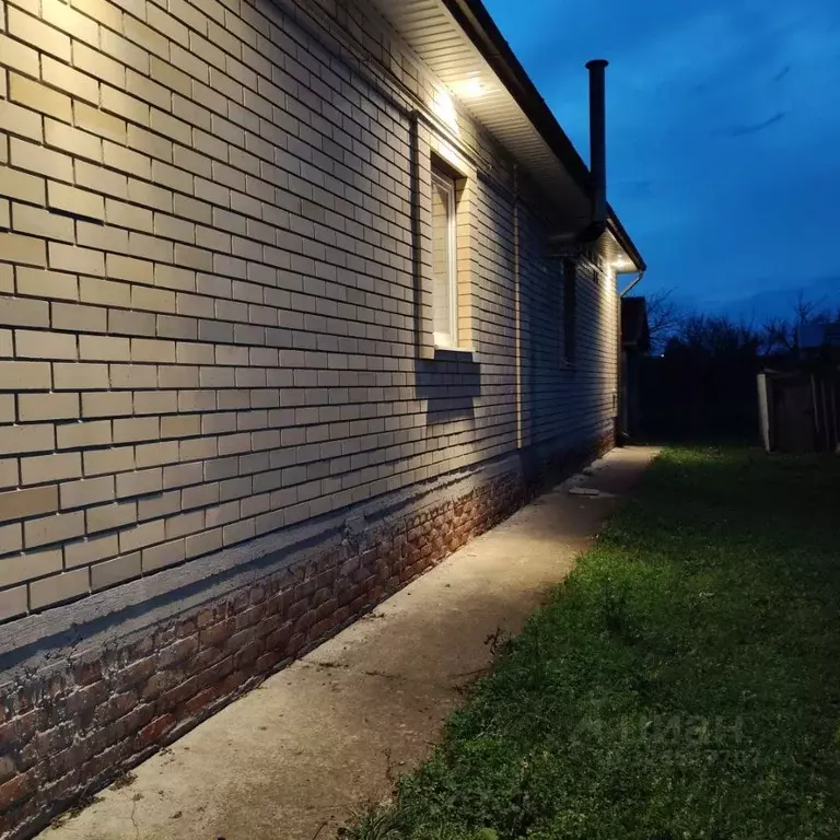 Дом в Краснодарский край, Щербиновский район, Старощербиновская ст-ца ... - Фото 1