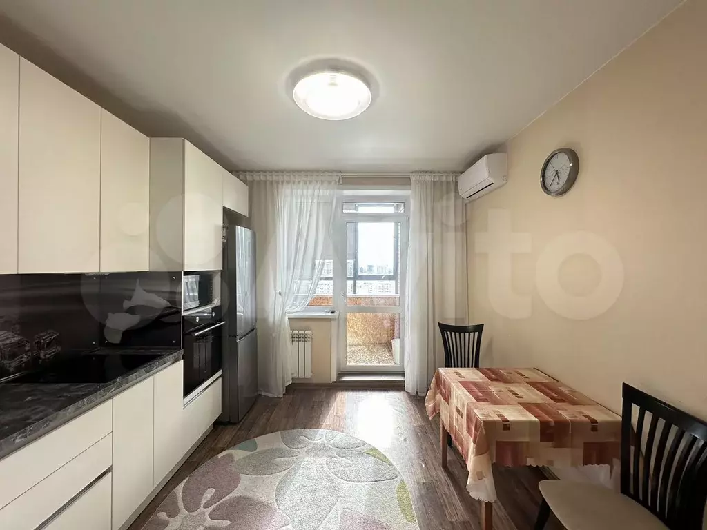 1-к. квартира, 42 м, 18/19 эт. - Фото 1
