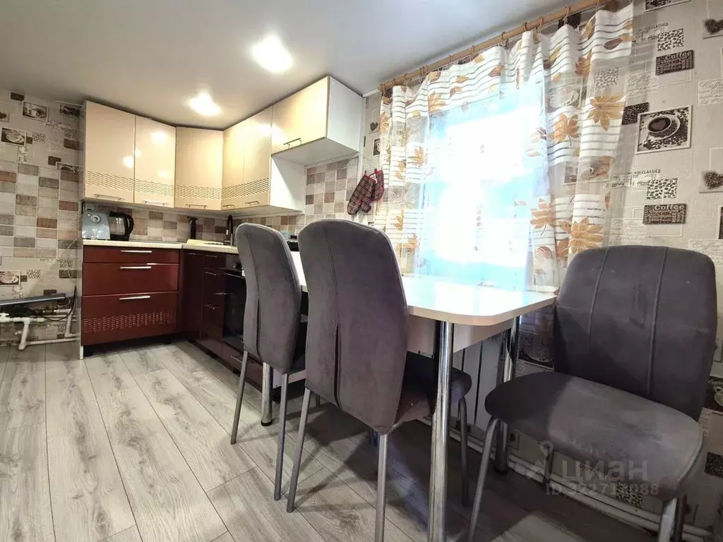 Дом в Омская область, Омск Депутатская ул., 88 (50 м) - Фото 2