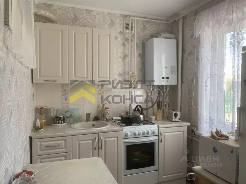 3-к кв. Омская область, Омский район муниципальный округ, с. Ульяновка ... - Фото 1