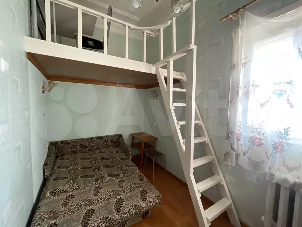 Комната 10 м в 3-к., 5/5 эт. - Фото 1