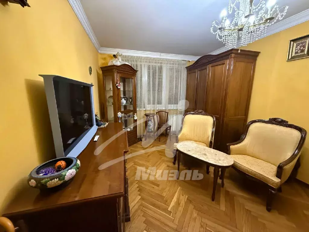 Продается 1-комнатная квартира - Фото 1