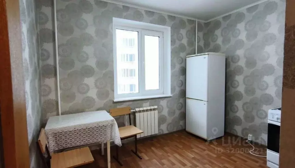 3-к кв. Курская область, Курск просп. Вячеслава Клыкова, 2 (78.6 м) - Фото 1