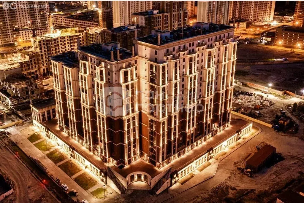 4-комнатная квартира: Санкт-Петербург, улица Дыбенко, 8к1 (78.4 м) - Фото 0