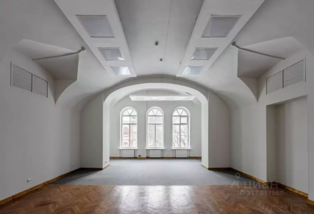 Офис в Санкт-Петербург ул. Комсомола, 1-3М (400 м) - Фото 1