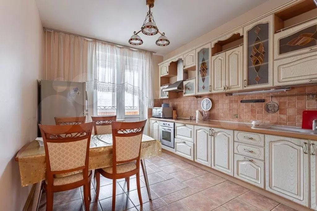 3-к. квартира, 100 м, 11/17 эт. - Фото 1