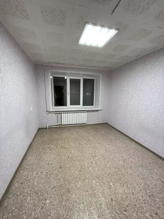 4-к кв. Липецкая область, Елец Клубная ул., 6А (62.0 м) - Фото 0